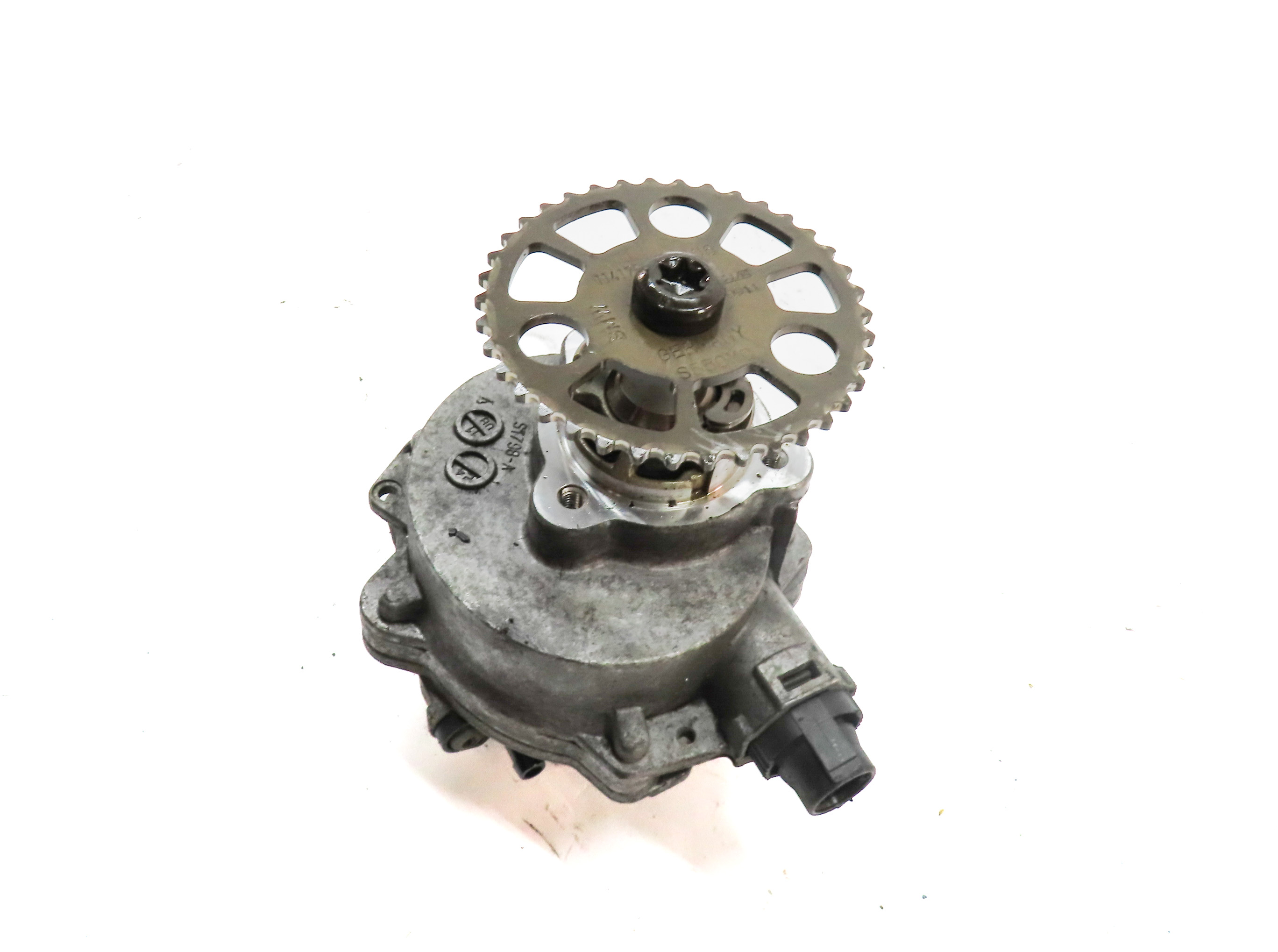 10-12 BMW 135i 335i 535i 640i X3 X5 X6 (E87 E90 E70) 3.0L N55 BRAKE VACUUM PUMP — exact item pictured